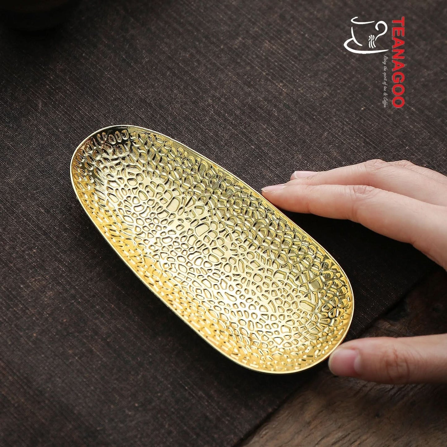 Embossing Lotus Leaf Cha He Tea Holder
