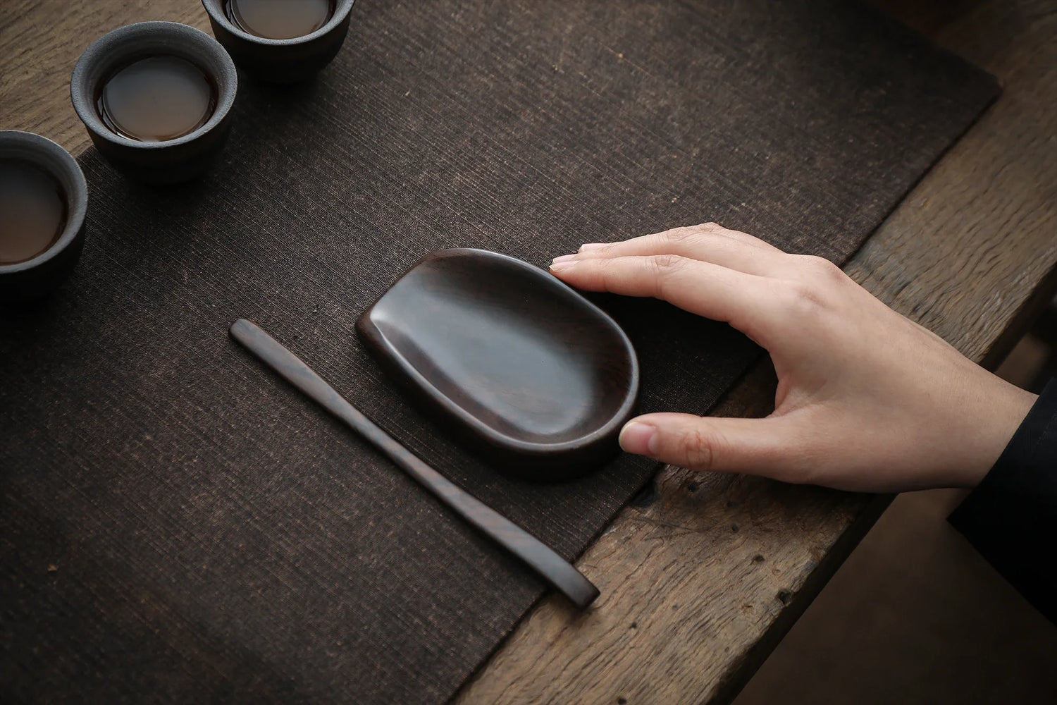 Cha He (Tea Holders)